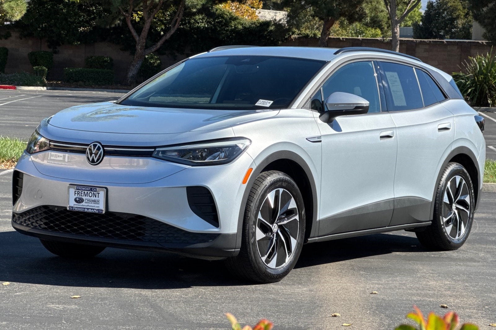 2022 Volkswagen ID.4 Pro