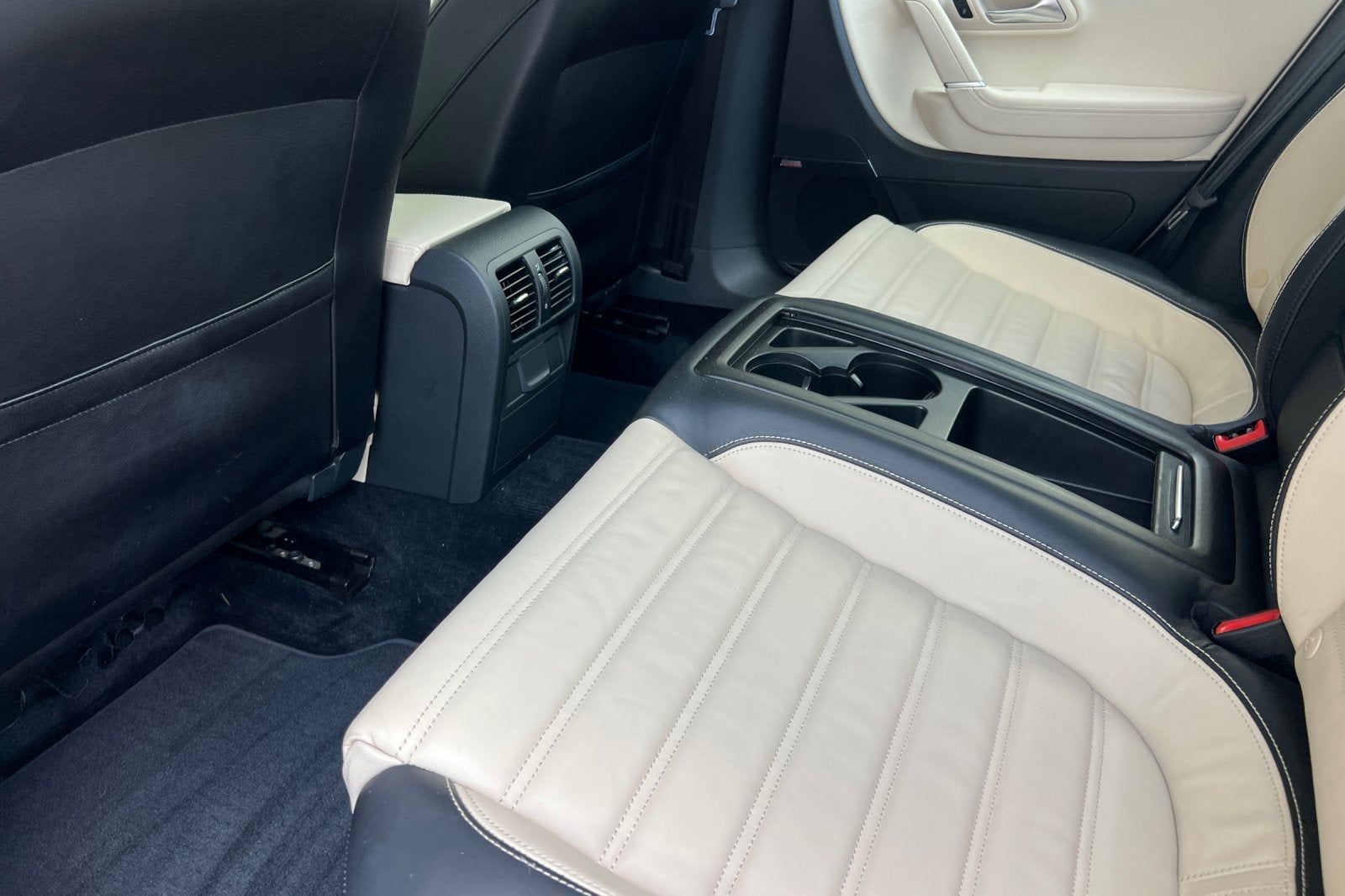 2010 Volkswagen CC Luxury