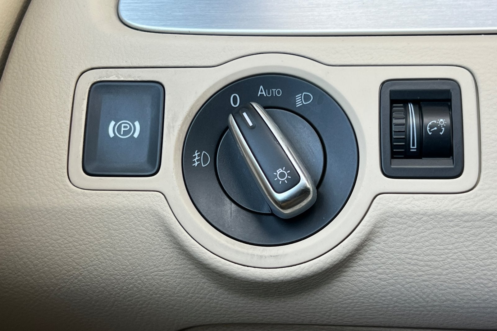 2010 Volkswagen CC Luxury