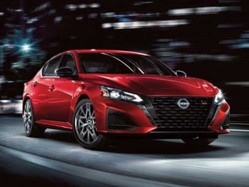 2024 Nissan Altima exterior