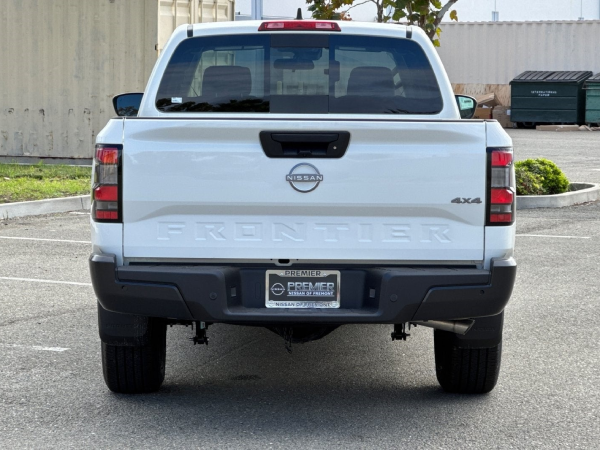 2026 Nissan Frontier Exterior rear view